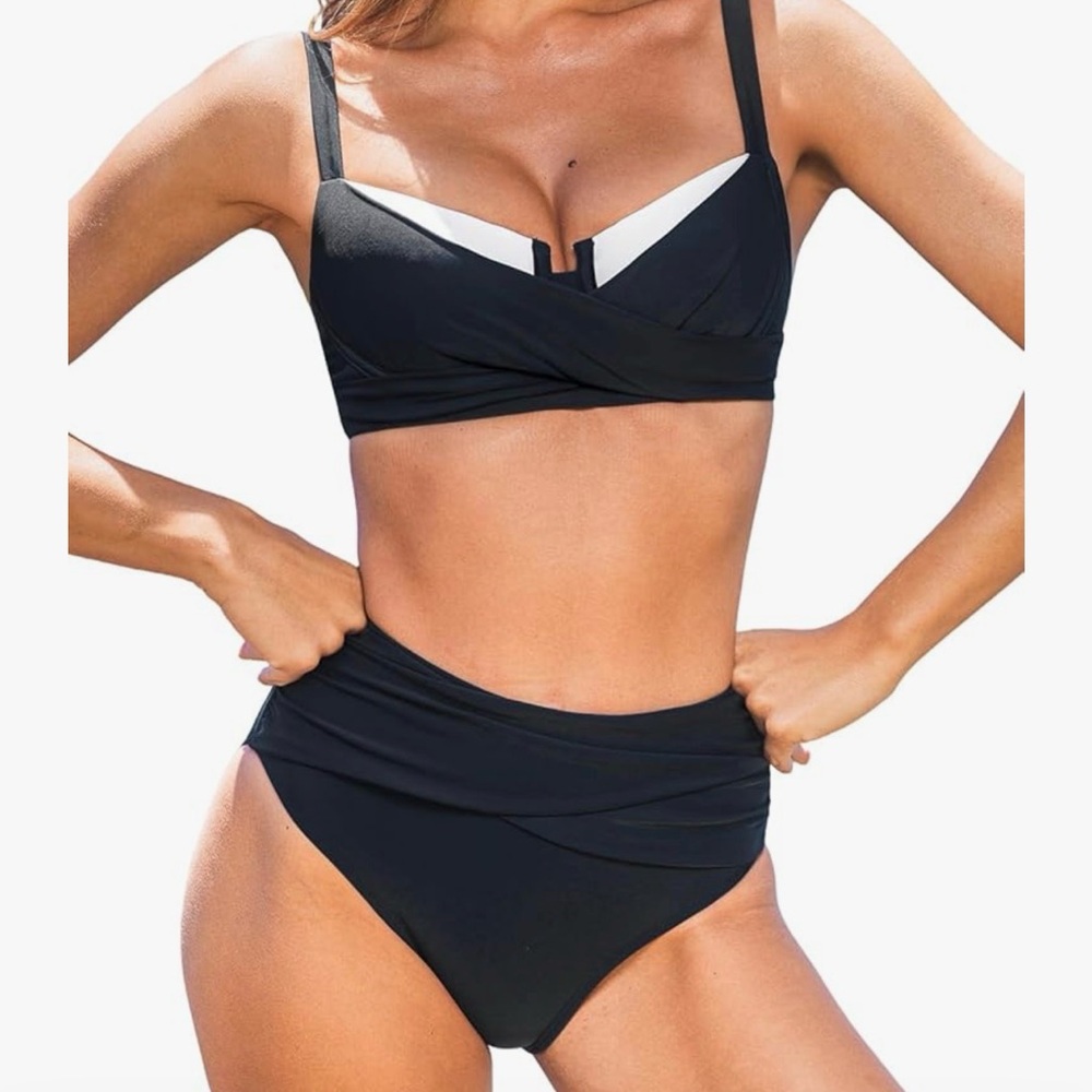 Cupshe Black and White Bikini